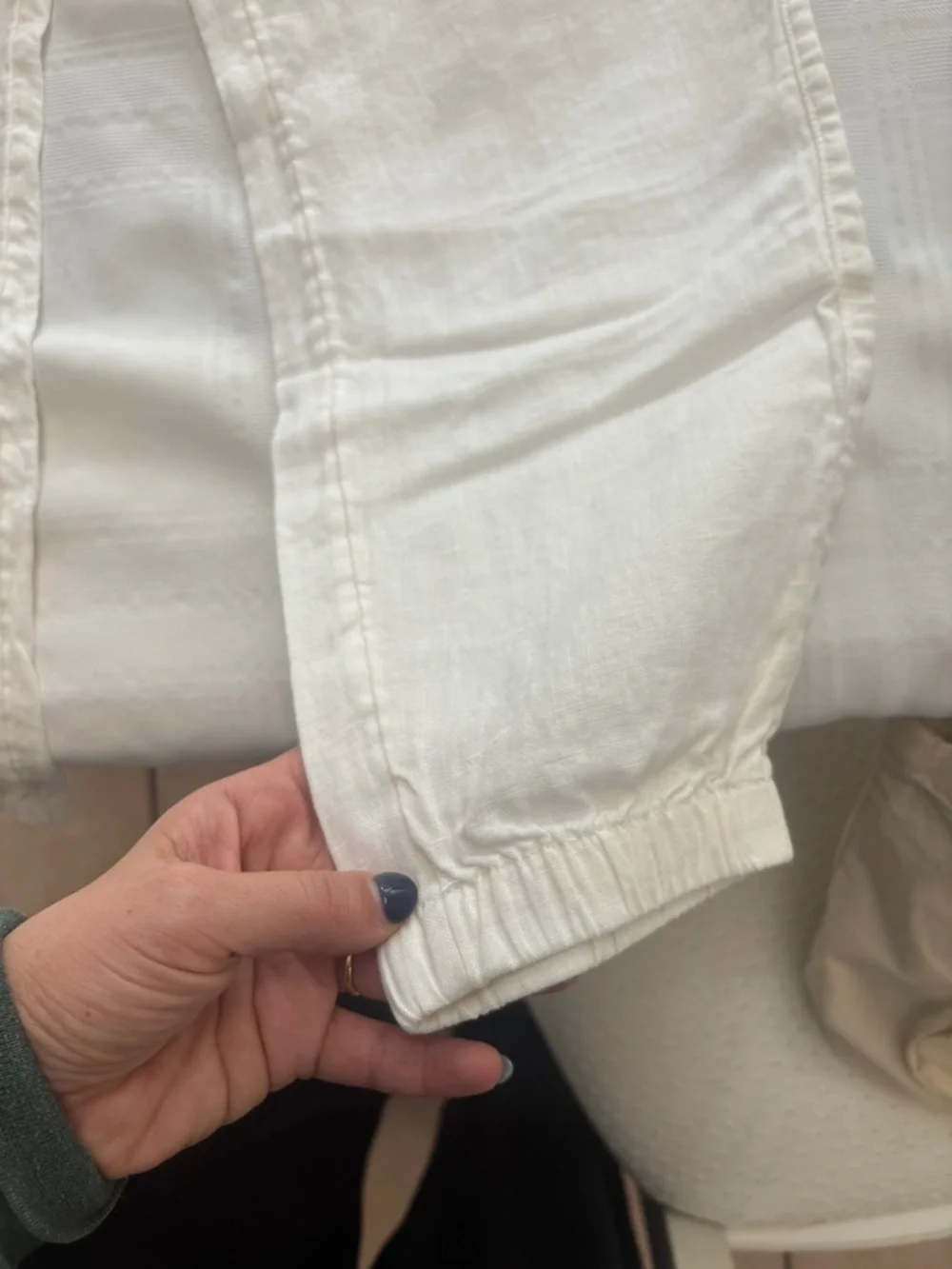 Athleta White Linen Drawstring Joggers with Patch Pockets Size 6
